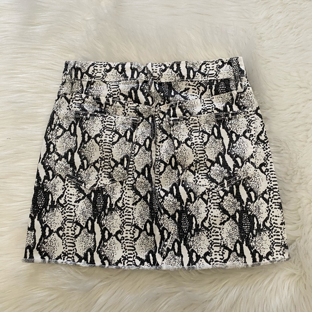 NEW wTag-FRAME Python Print Denim Mini Skirt 24 - Picture 3 of 3